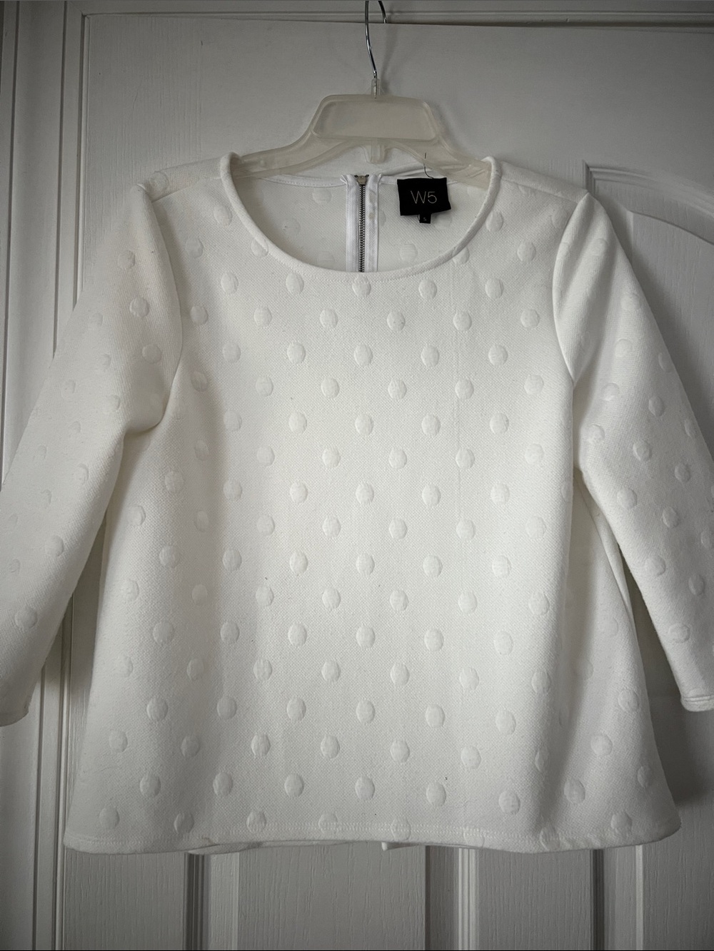 W5 White Textured Dot Long-Sleeve Top